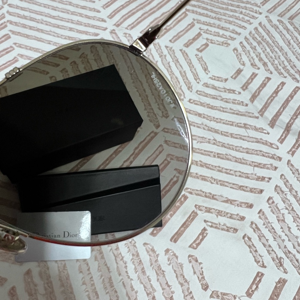 Authentic dior shade (sold)